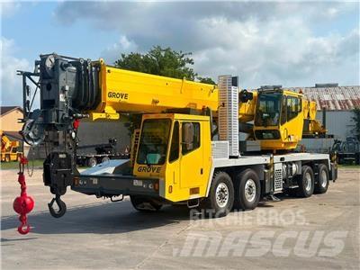 Grove TMS700E Mobile and all terrain cranes