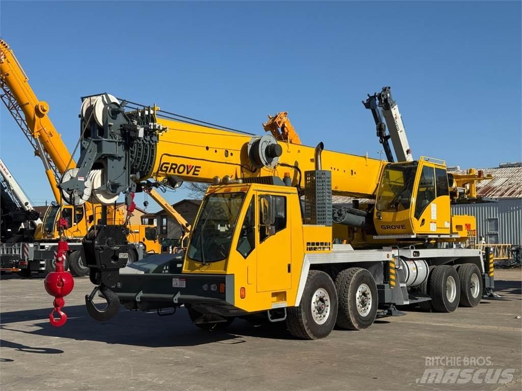 Grove TMS9000E Mobile and all terrain cranes