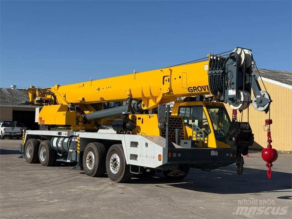 Grove TMS9000E Mobile and all terrain cranes