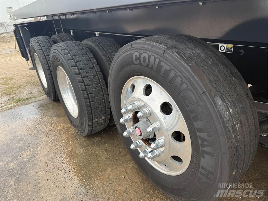Manitex 35124C Boom / Crane / Bucket Trucks