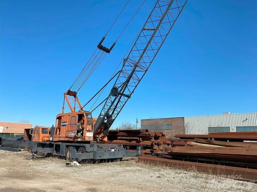American 5530 Mobile and all terrain cranes