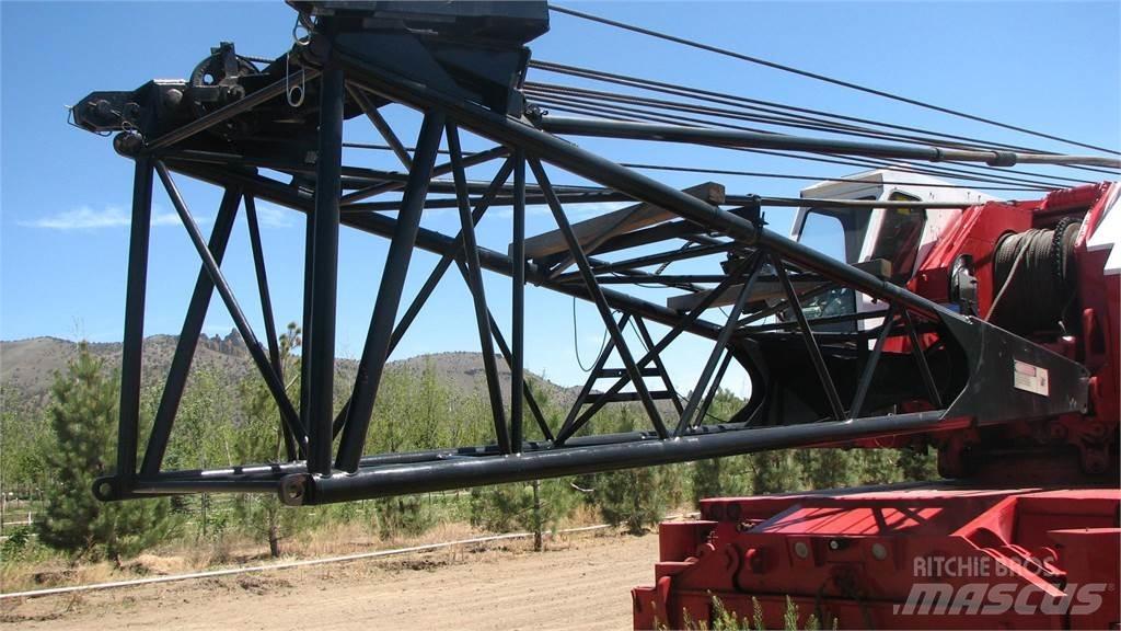 American 7530 Mobile and all terrain cranes