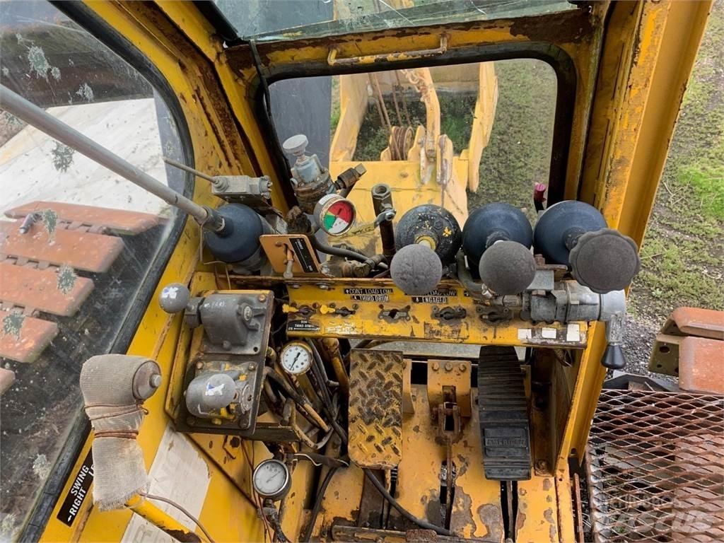 American 9299 Crawler Cranes