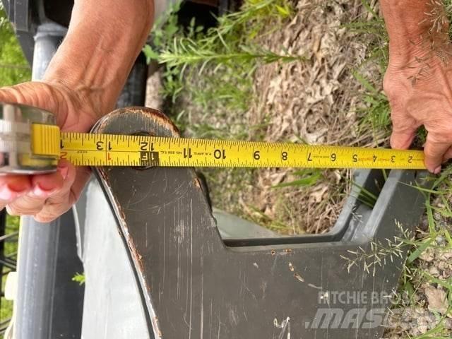 Grove  Booms and dippers