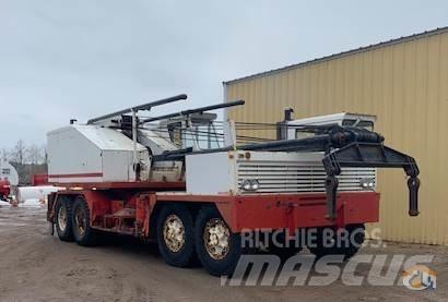 Link-Belt HC-218 Mobile and all terrain cranes