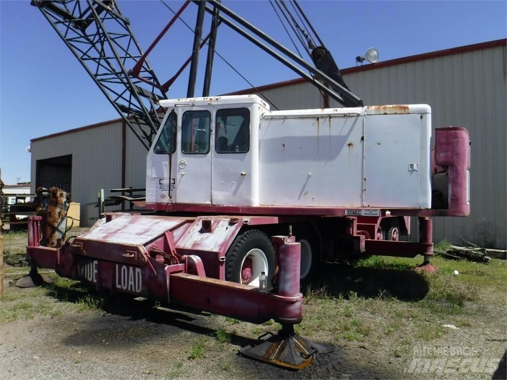 Link-Belt HC-218 Mobile and all terrain cranes