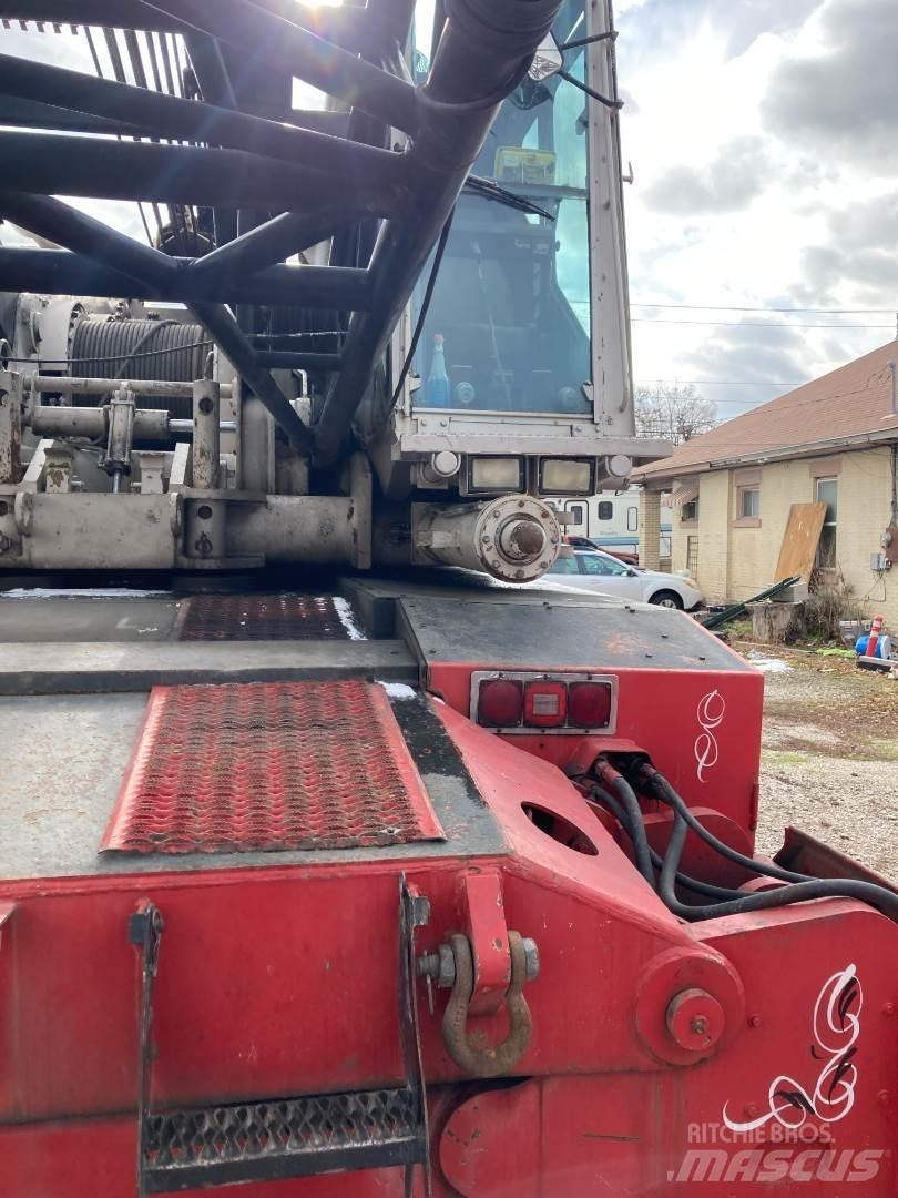 Link-Belt HC-268 Mobile and all terrain cranes