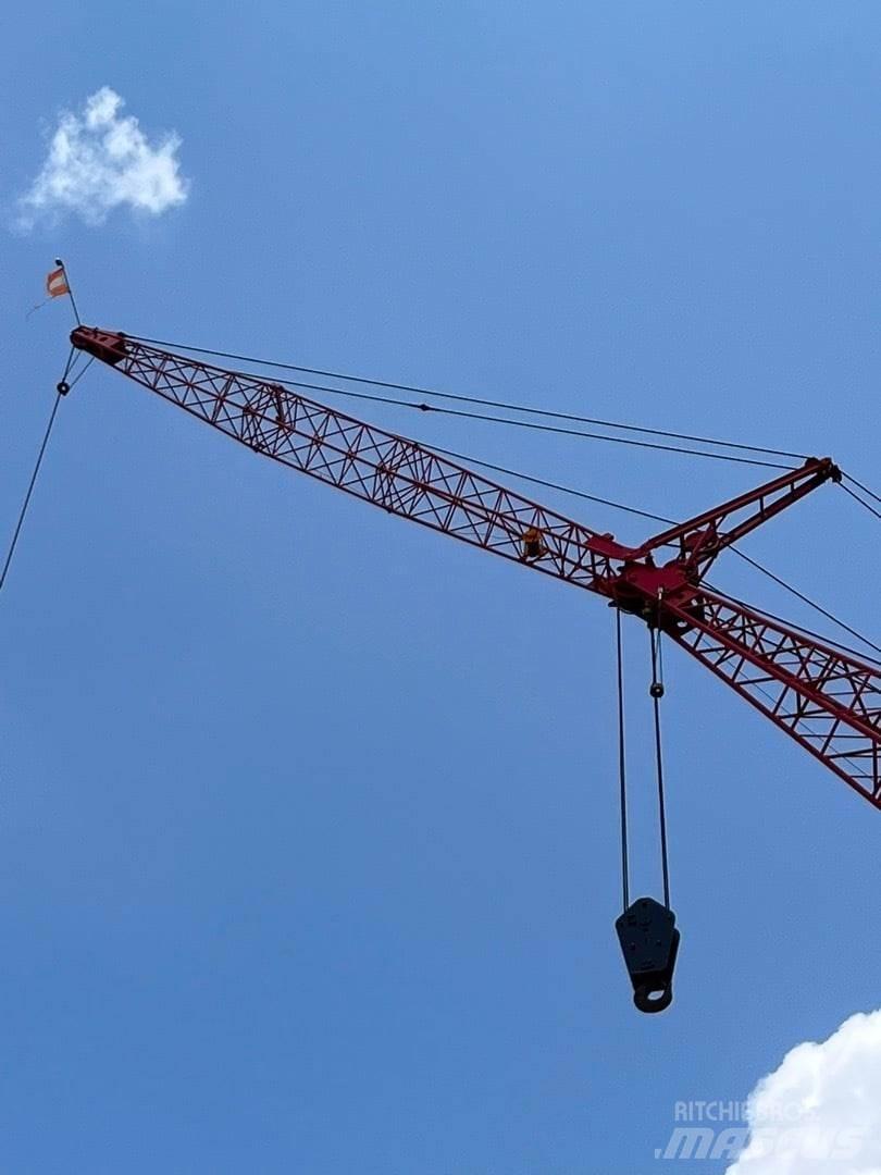 Manitowoc  Booms and dippers