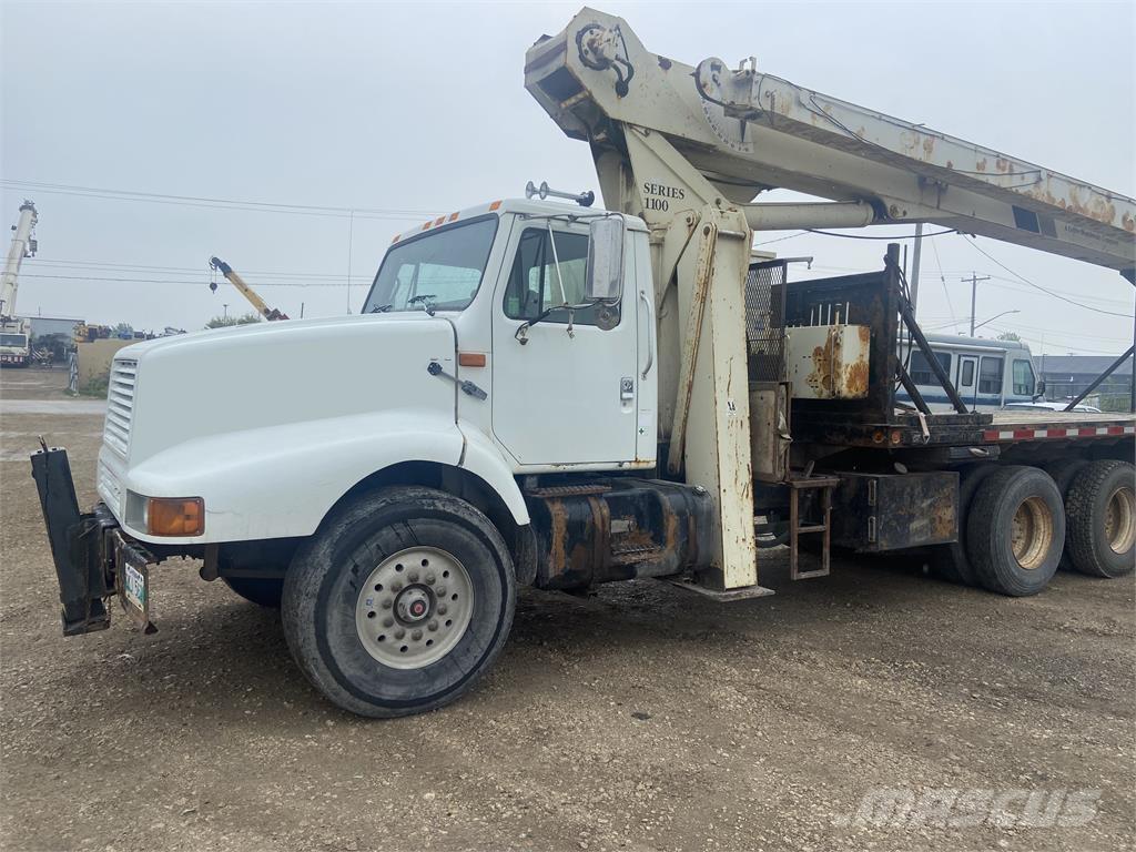National 1195 Boom / Crane / Bucket Trucks
