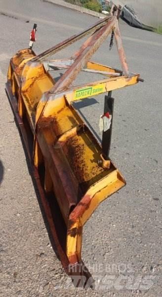 New Holland T5040 Dump Trailers