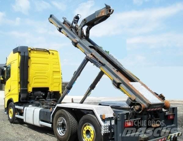 Volvo 500 +Combi-Lift Hook lift trucks
