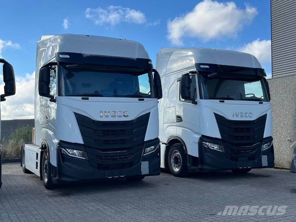 Iveco S-Way AS 440 Conventional Trucks / Tractor Trucks