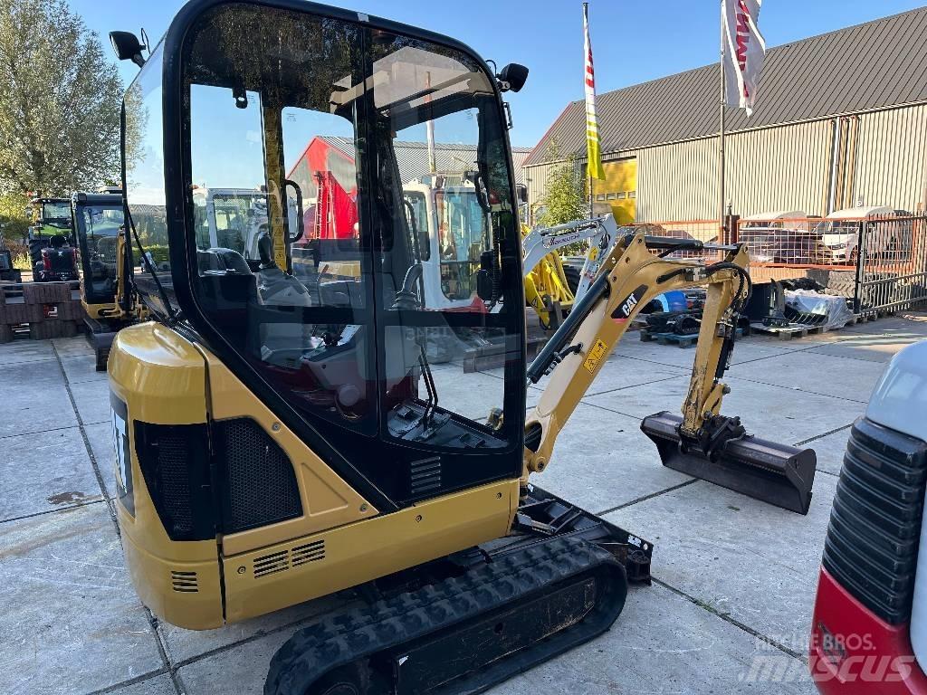 CAT 301.4 C Mini Excavators <7t (Mini Diggers)