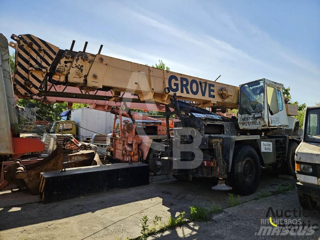 Grove AT 633 B Mobile and all terrain cranes
