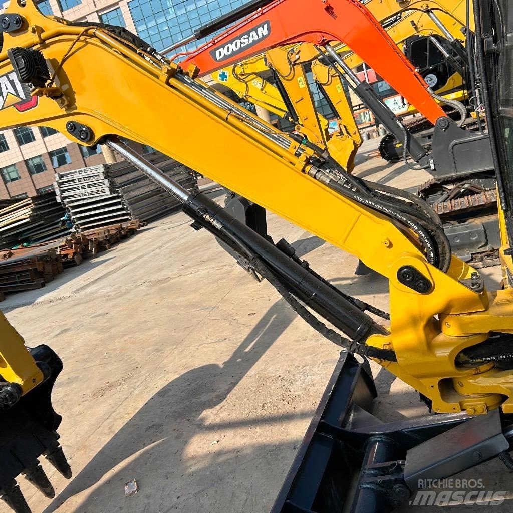 CAT 303.5 E Mini Excavators <7t (Mini Diggers)