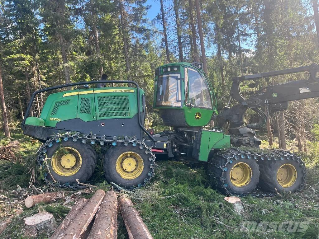 John Deere 1270 E Harvesters
