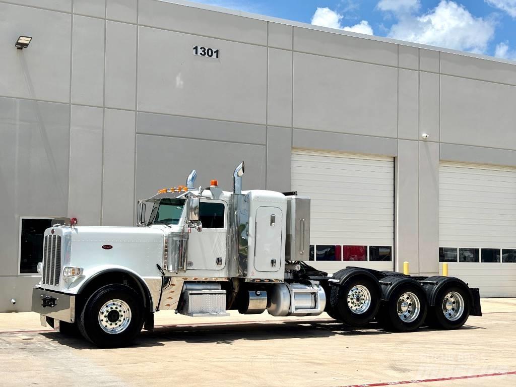 Peterbilt 389 Conventional Trucks / Tractor Trucks