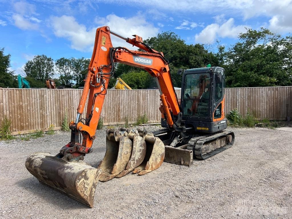 Doosan DX 63-3 Mini Excavators <7t (Mini Diggers)