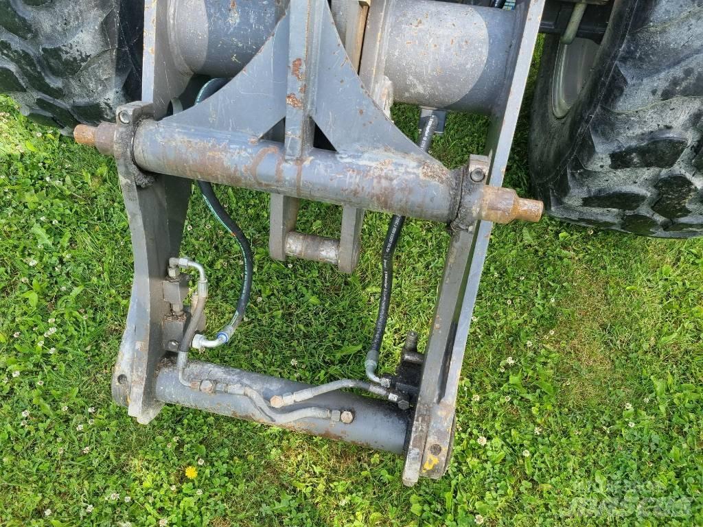 Volvo L25B Skid Steer Loaders