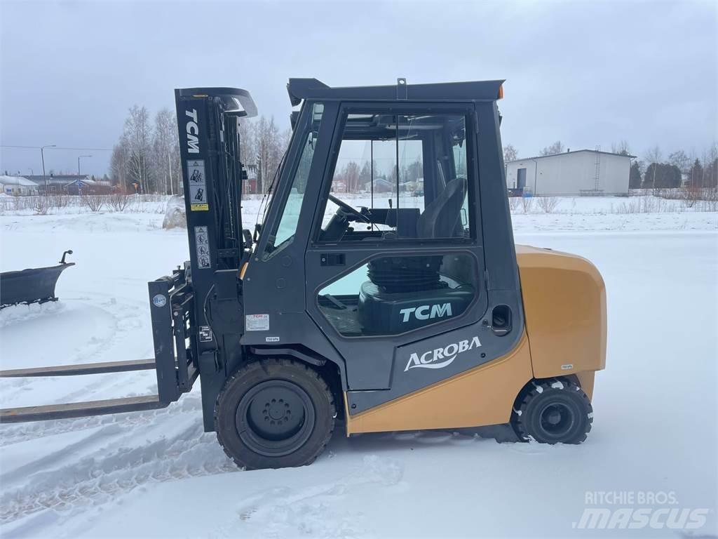 TCM FA 30D ACROBA Diesel Forklifts