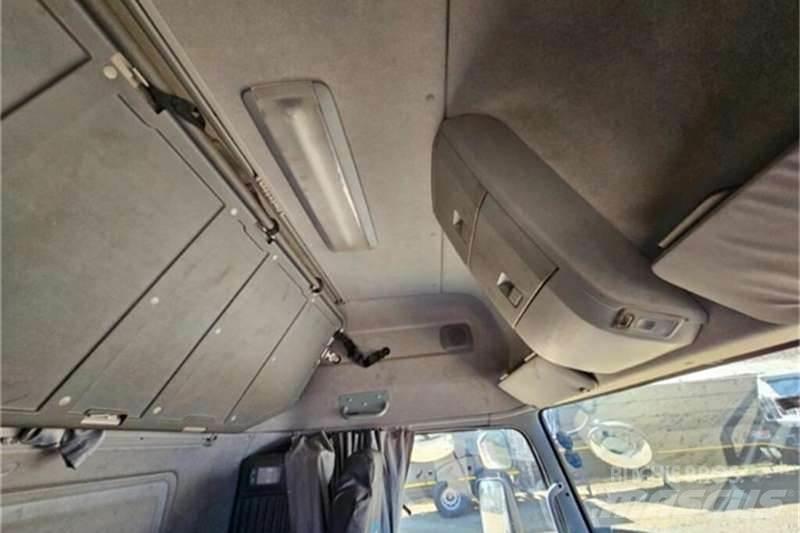 UD TRUCKS QUON Other Trucks