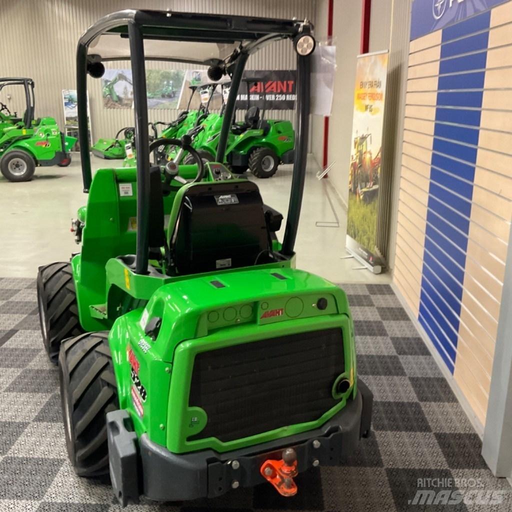 Avant 528 Farm Equipment - Others