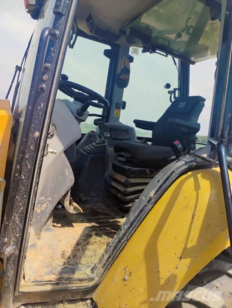 CAT 420 Backhoe Loaders