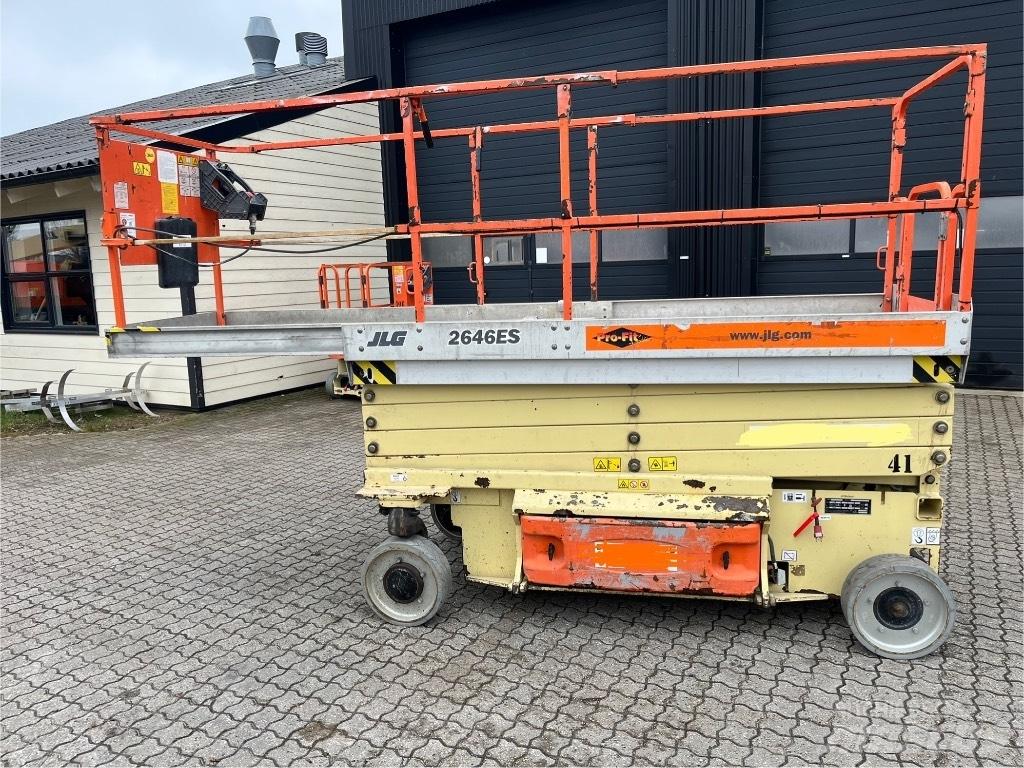 JLG 2646 ES Scissor Lifts