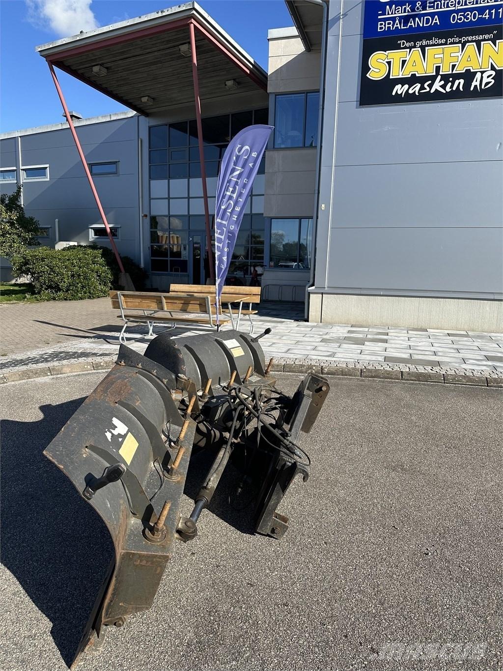 Univäg UV280 Snow Blades And Plows
