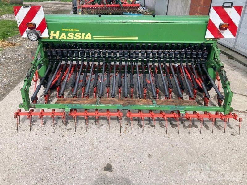 Hassia Euro 300/29 Chain Harrows