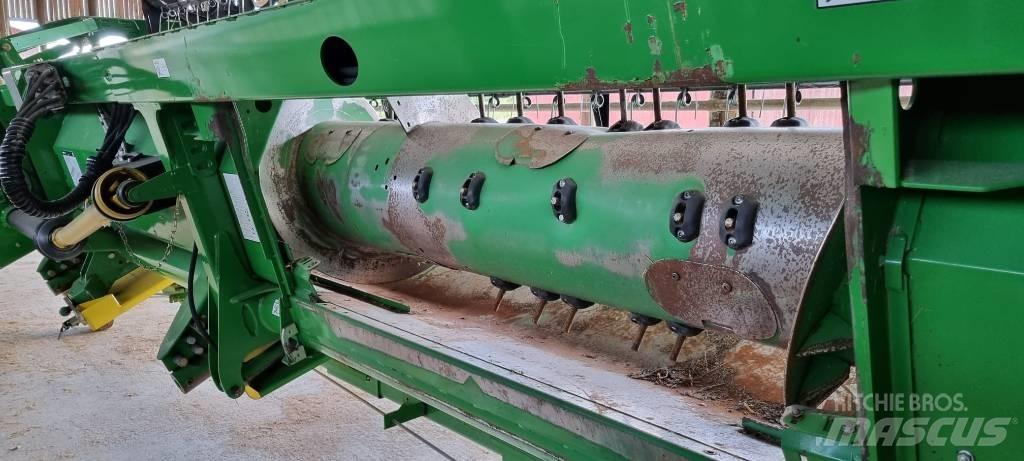 John Deere 625 X Harvester Headers