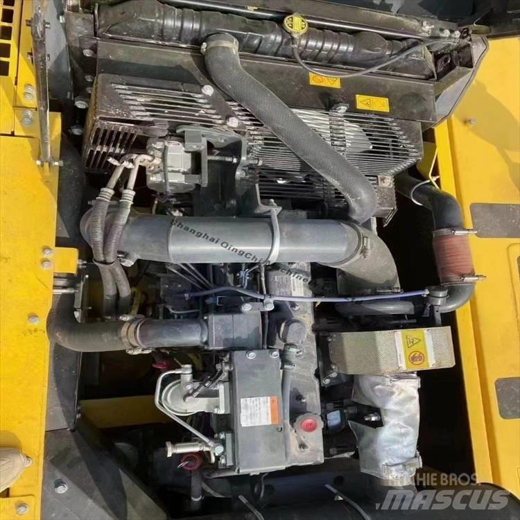Komatsu 350 Crawler Excavators