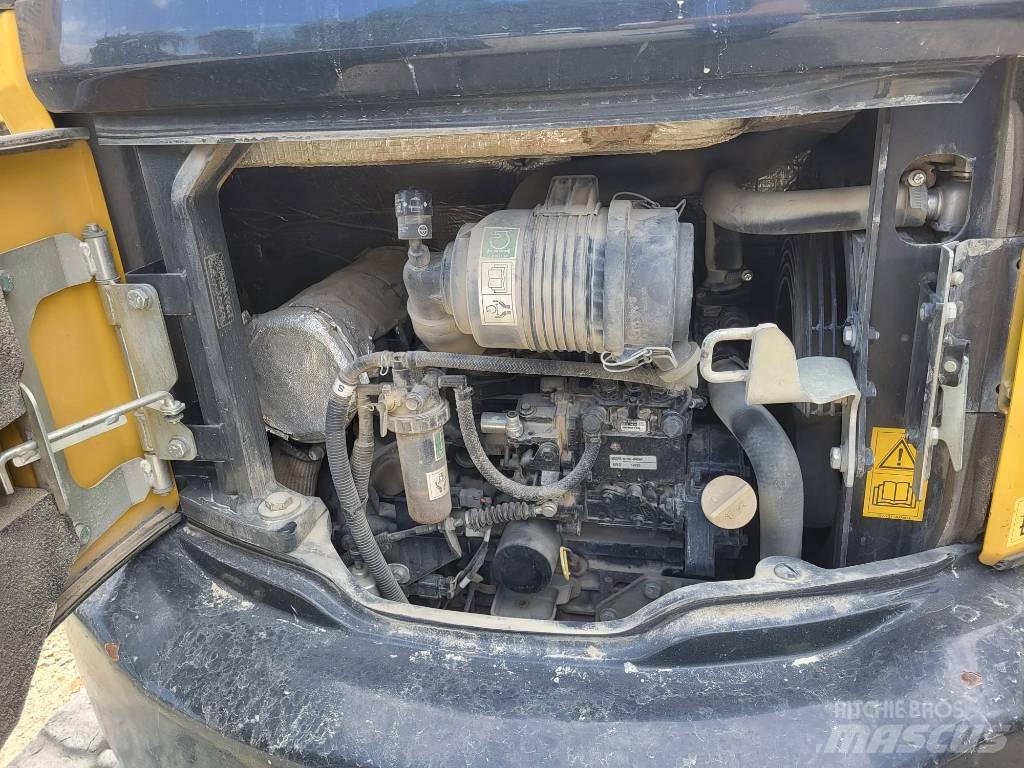 Komatsu PC26MR-3 Mini Excavators <7t (Mini Diggers)