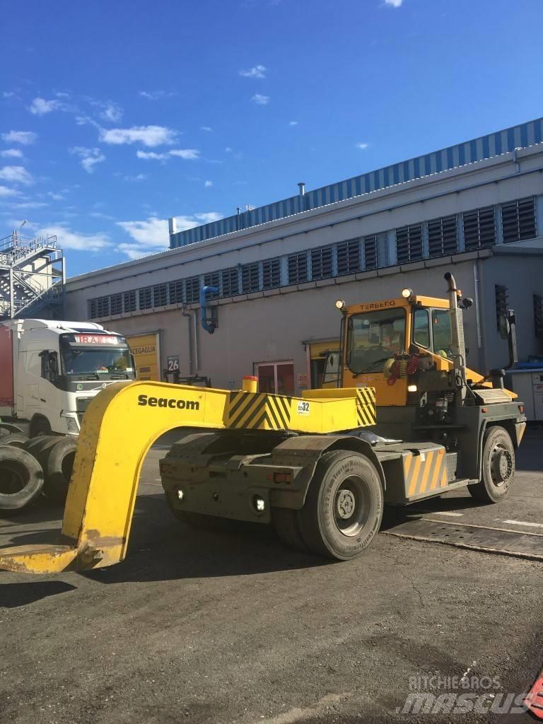 Terberg RT222 Shunt Trucks