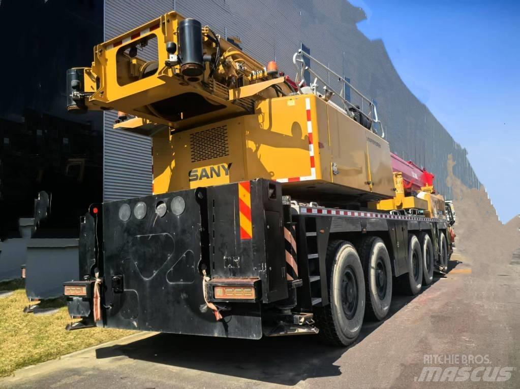 Sany SAC3000C8-8 Mobile and all terrain cranes