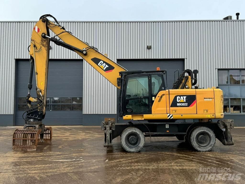 CAT MH3022 Waste / Industry Handlers