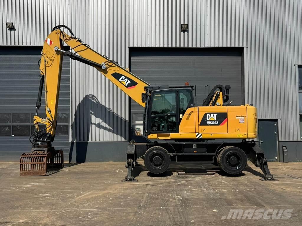 CAT MH3022 Waste / Industry Handlers