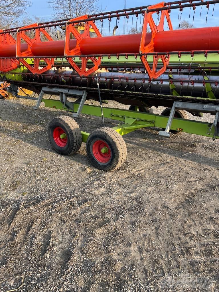 CLAAS LEXION 540 Combine Harvesters