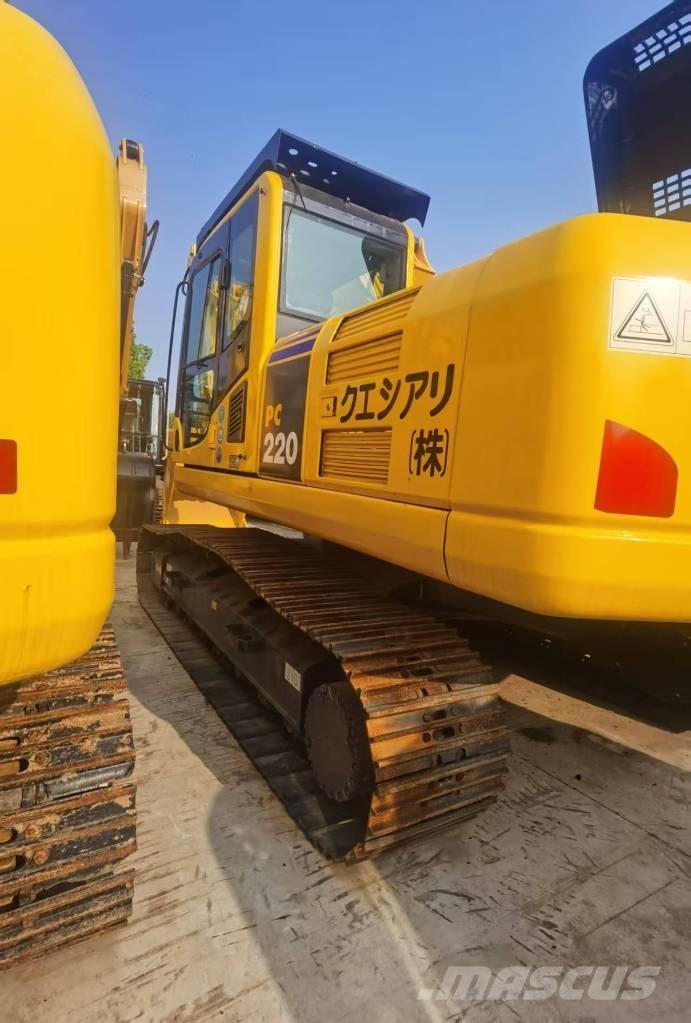 Komatsu PC 220-8 Crawler Excavators