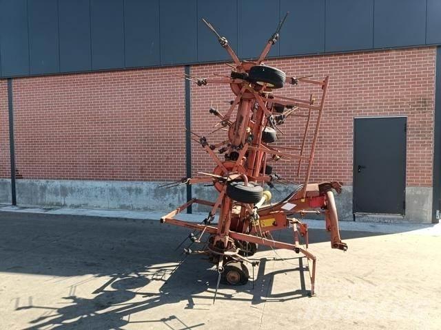Kuhn GF8501 MH Rakes and tedders
