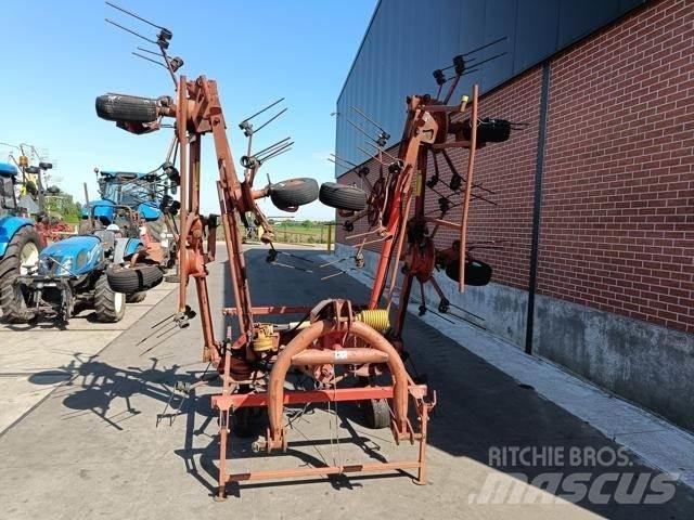 Kuhn GF8501 MH Rakes and tedders
