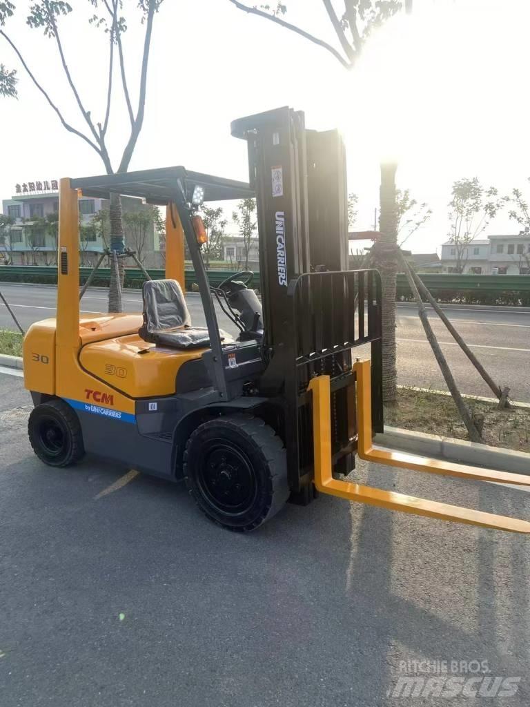 TCM FD 30 Diesel Forklifts