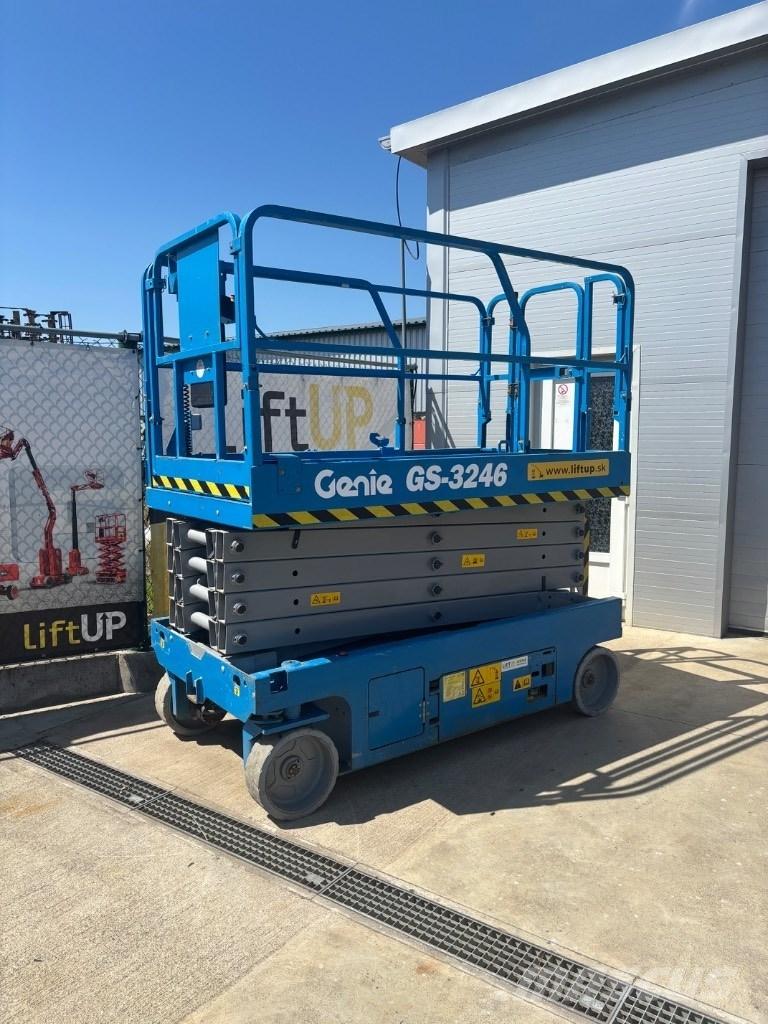 Genie GS 3246 Scissor Lifts