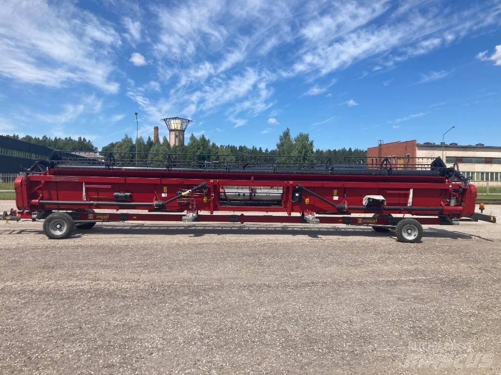 Case IH 3050 Harvester Headers