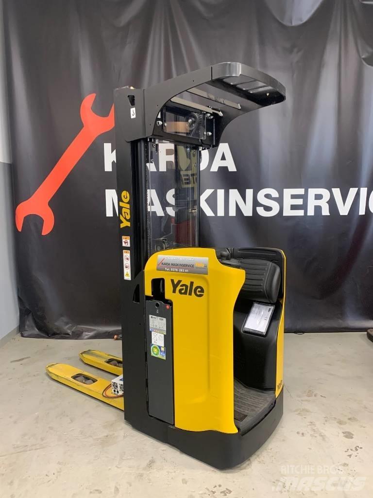 Yale MS16S Self Propelled Stackers