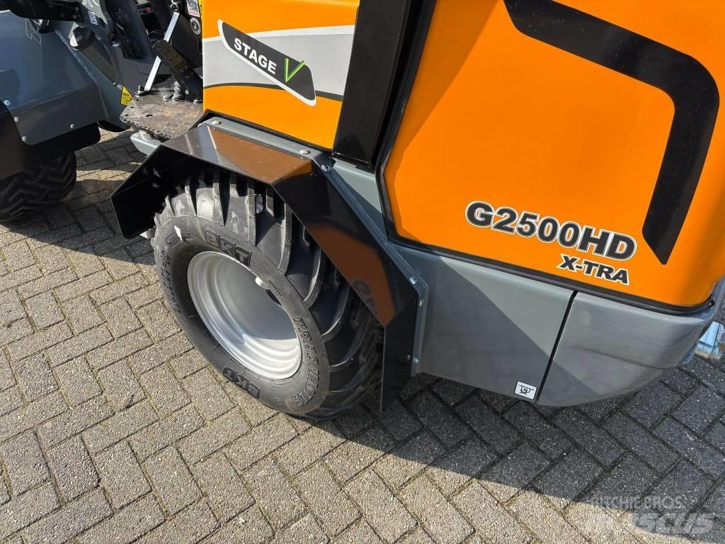 Giant G2500HD Xtra Mini Loader