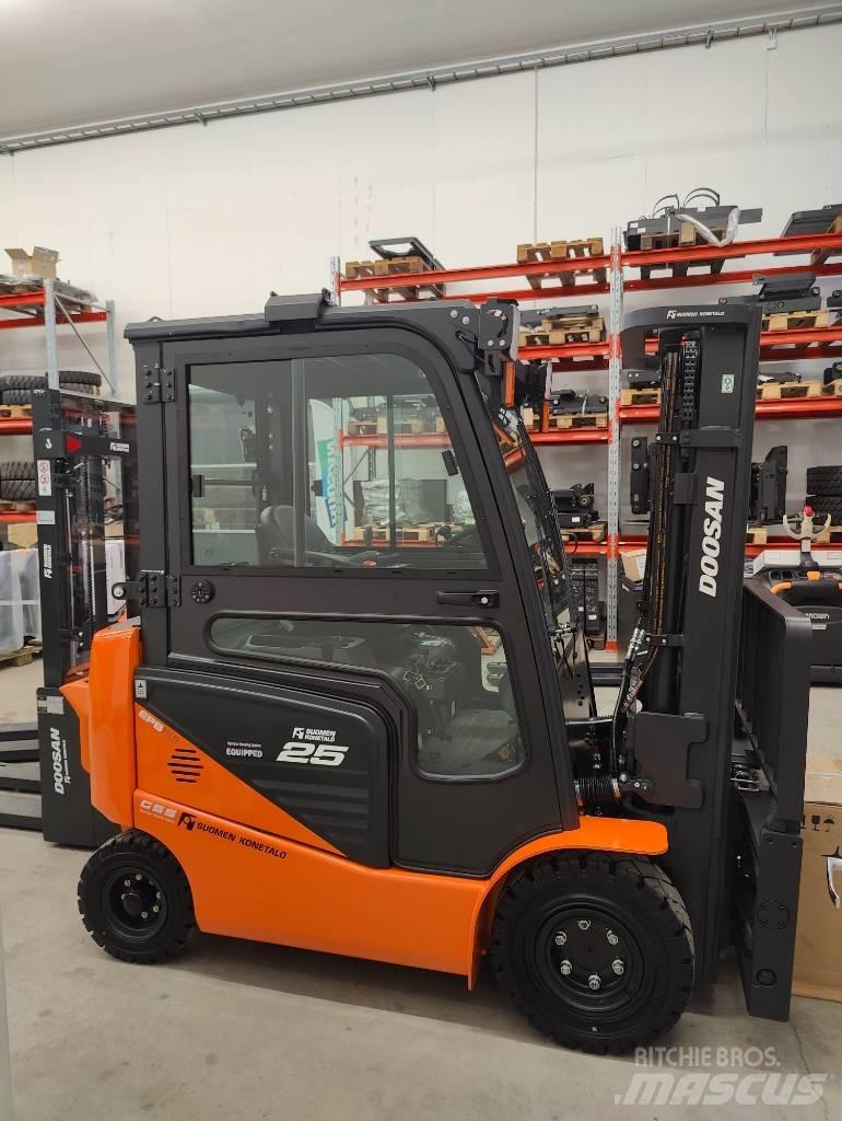 Doosan B25NS TARJOUS! Electric Forklifts