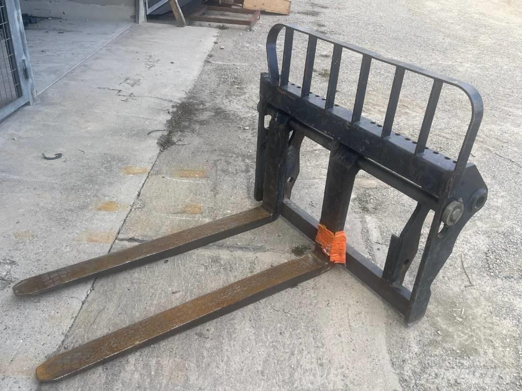 Manitou MT 1335 Telescopic Handlers