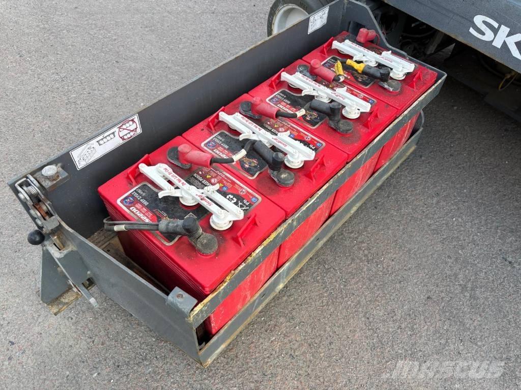 SkyJack SJ III 3219 Scissor Lifts