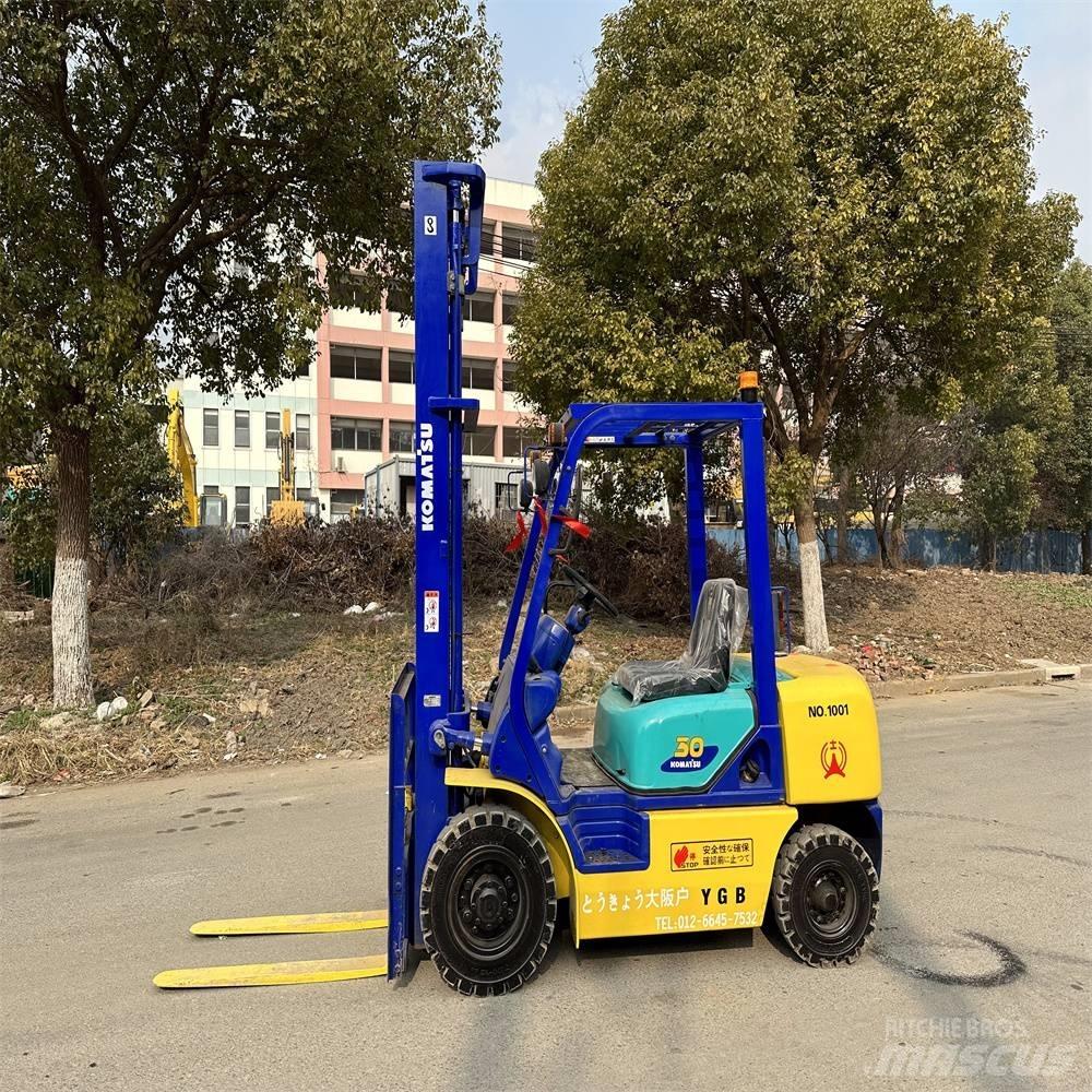 Komatsu FD30-14 Diesel Forklifts